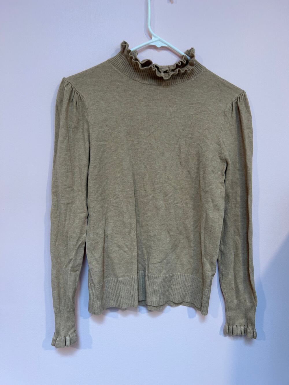 CeCe Turtle Neck Shirt *M*